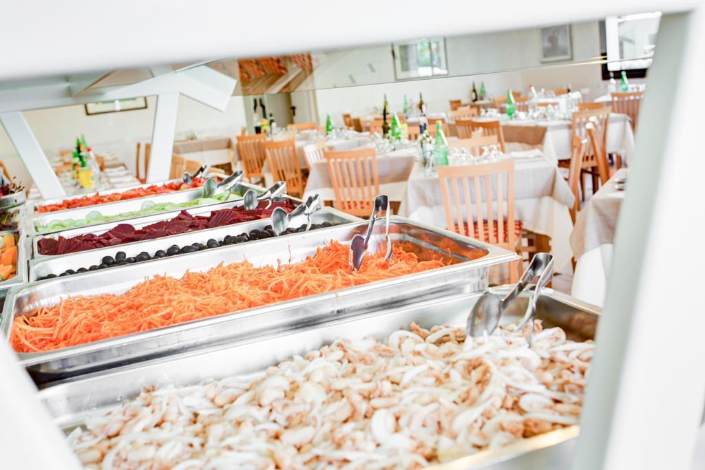 Hotel Giamaika Чезенатико Екстериор снимка